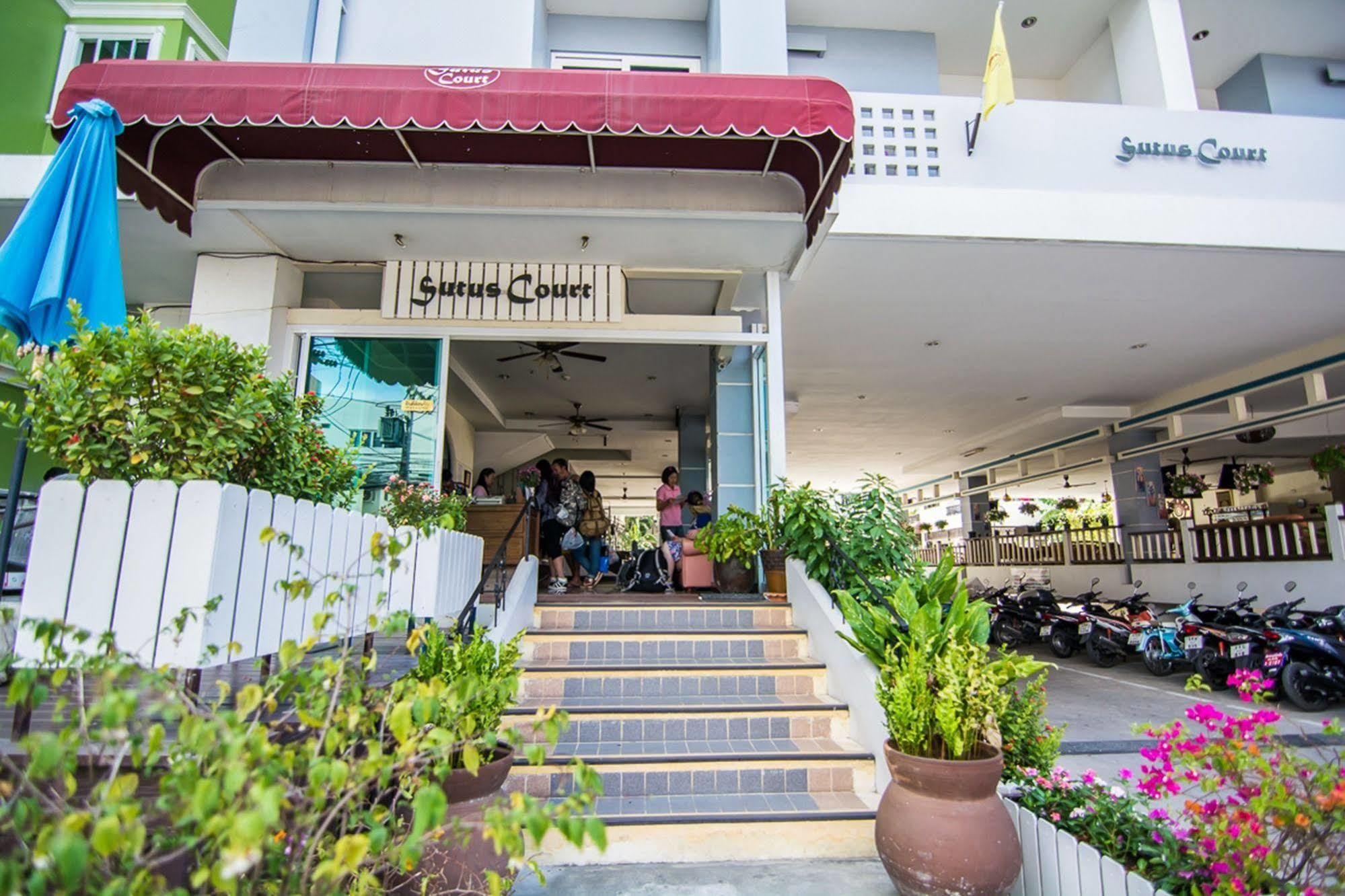 Sutus Court 1 Hotel Pattaya Exterior photo